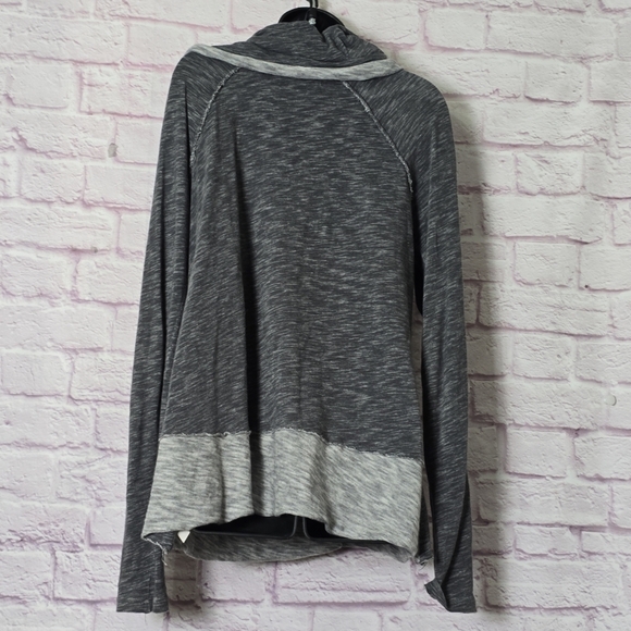 Free People Beach Grey Turtleneck  100% Cotton Tunic Sweater  Size Small - Picture 8 of 10